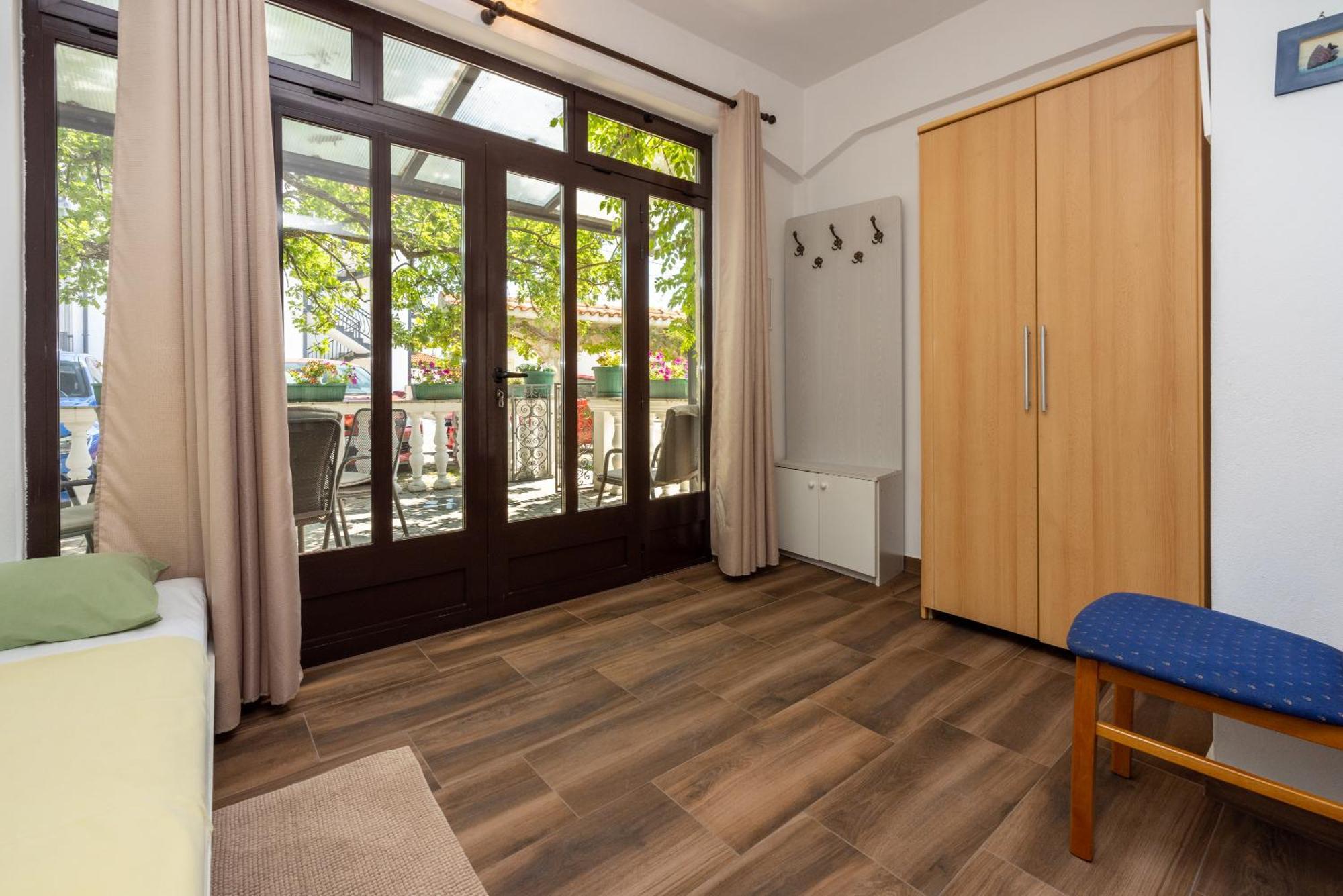 Apartment Dom Ядраново Екстер'єр фото