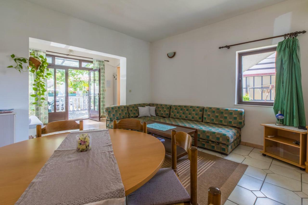 Apartment Dom Ядраново Екстер'єр фото