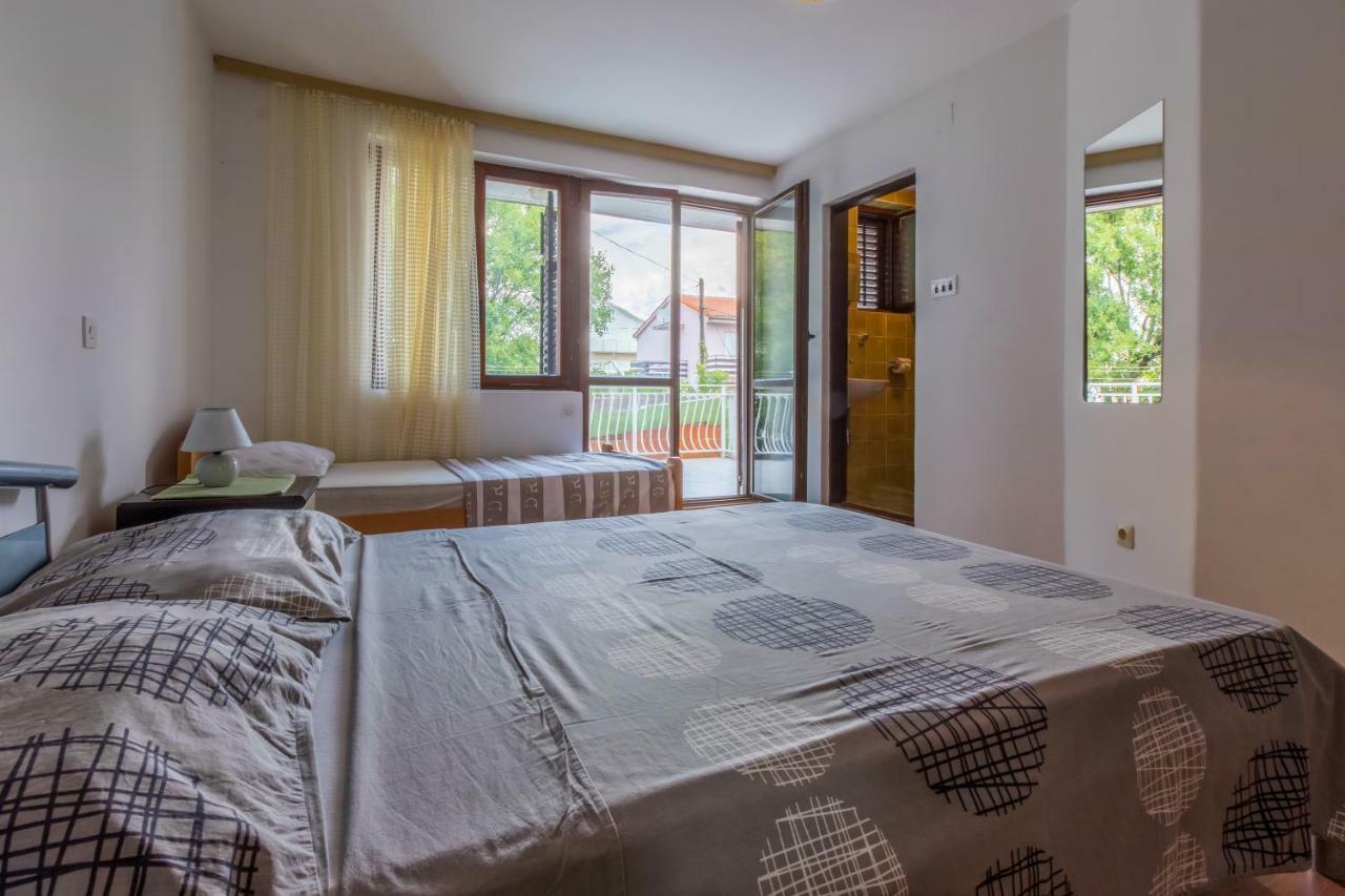 Apartment Dom Ядраново Екстер'єр фото