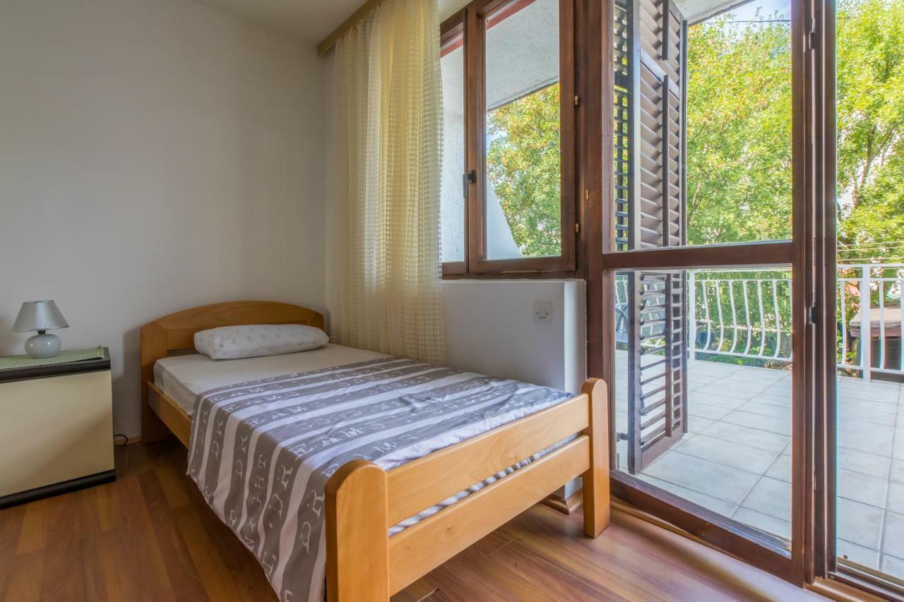 Apartment Dom Ядраново Екстер'єр фото